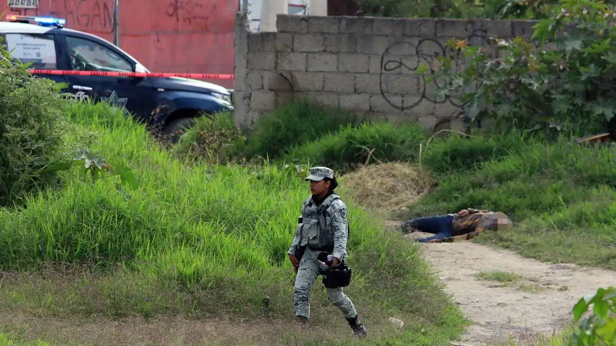 Localizan dos cadáveres al sur de la ciudad de Puebla