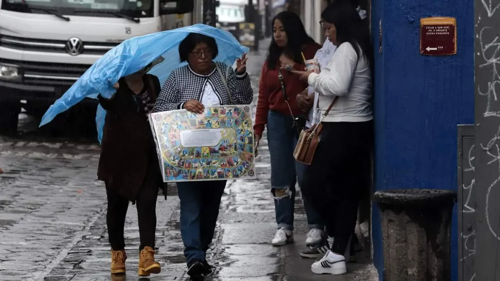 Continuarán las lluvias en Puebla por presencia de ondas tropicales