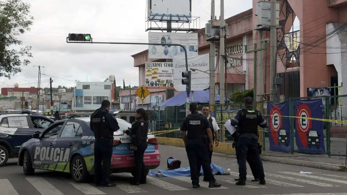 Camión de la Ruta 86 atropella y mata a una mujer frente al mercado Morelos