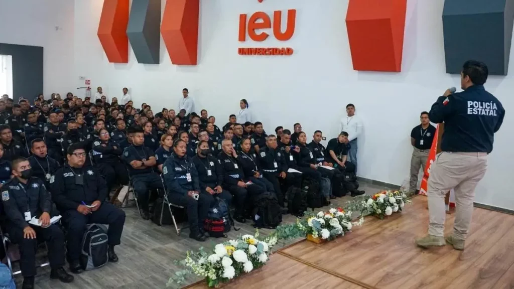 900 policías auxiliares de Puebla reciben capacitación contra extorsión y fraudes