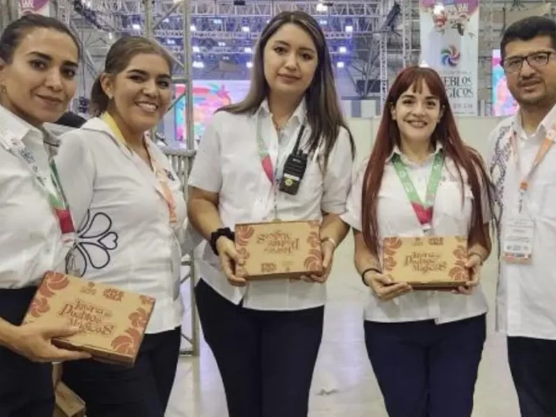 Puebla presenta “Lotería de Pueblo Mágicos” en Tianguis Nacional