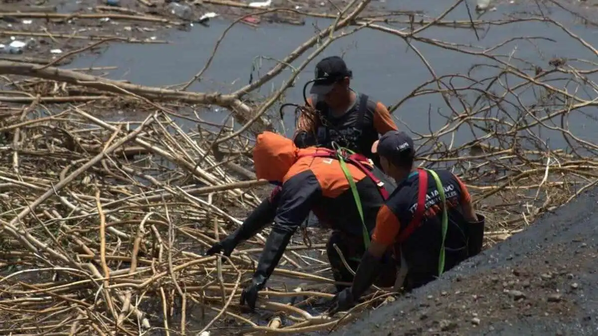 Mil 139 toneladas de basura han recolectado en barrancas de Puebla