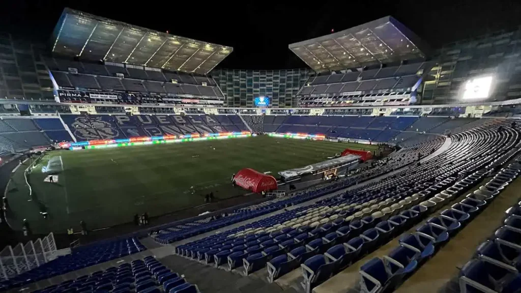 Afición abandona al Club Puebla; Estadio Cuauhtémoc, un fantasma