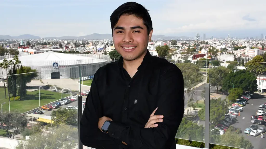 Estudiante de la BUAP gana concurso de Inteligencia Artificial