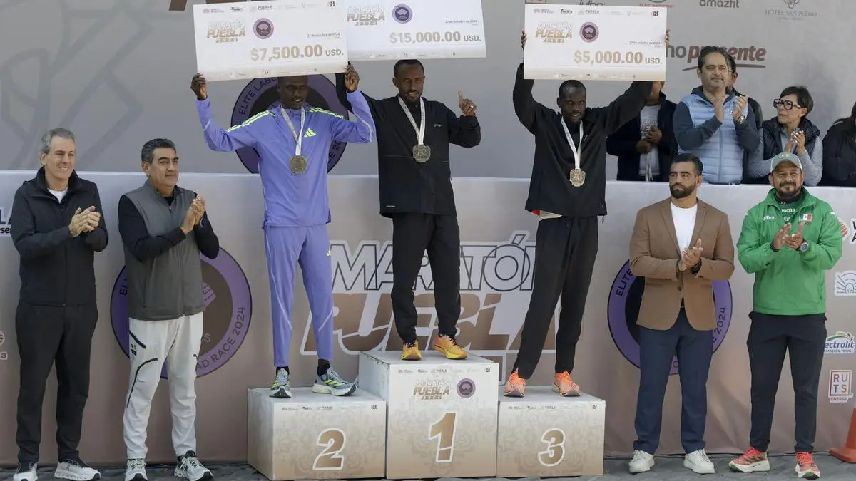 Africanos dominan el Maratón de Puebla