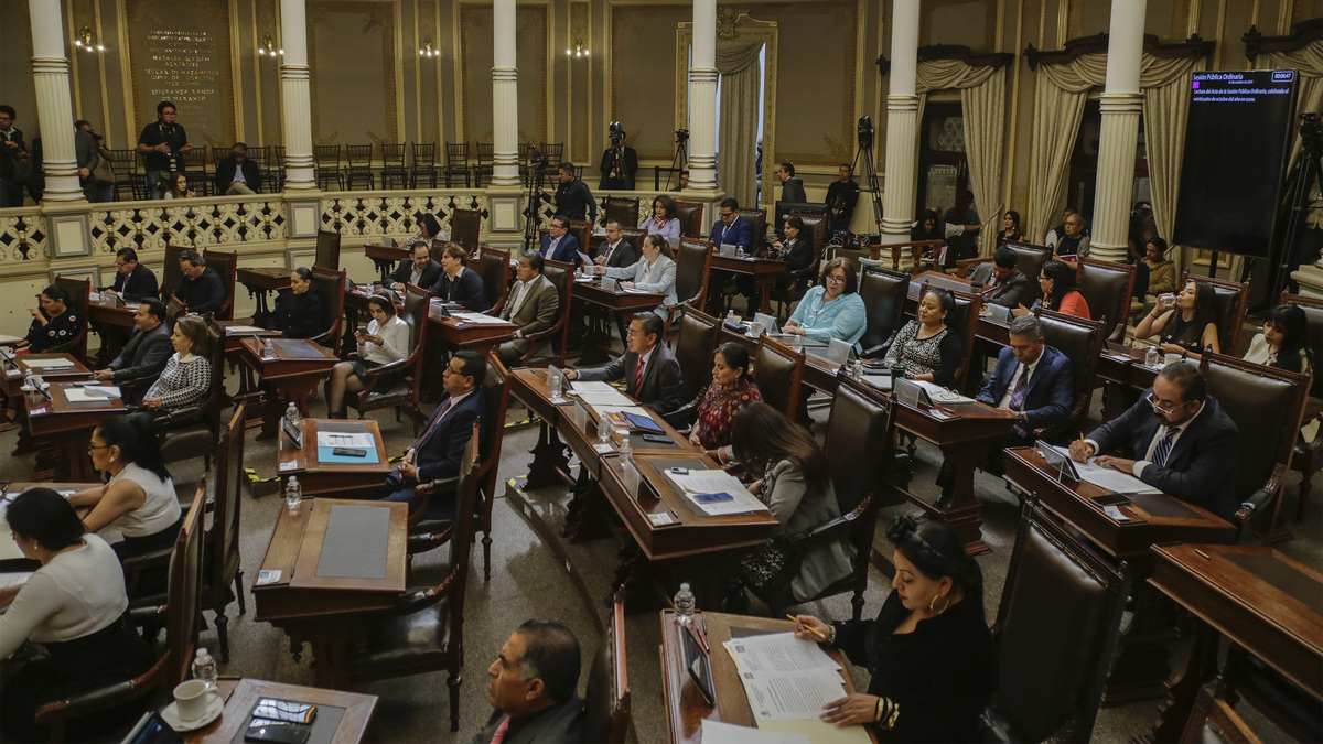 Congreso de Puebla aprueba reforma de "supremacía constitucional"