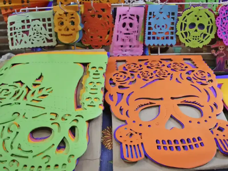 Significado del papel picado en las ofrendas de Día de Muertos