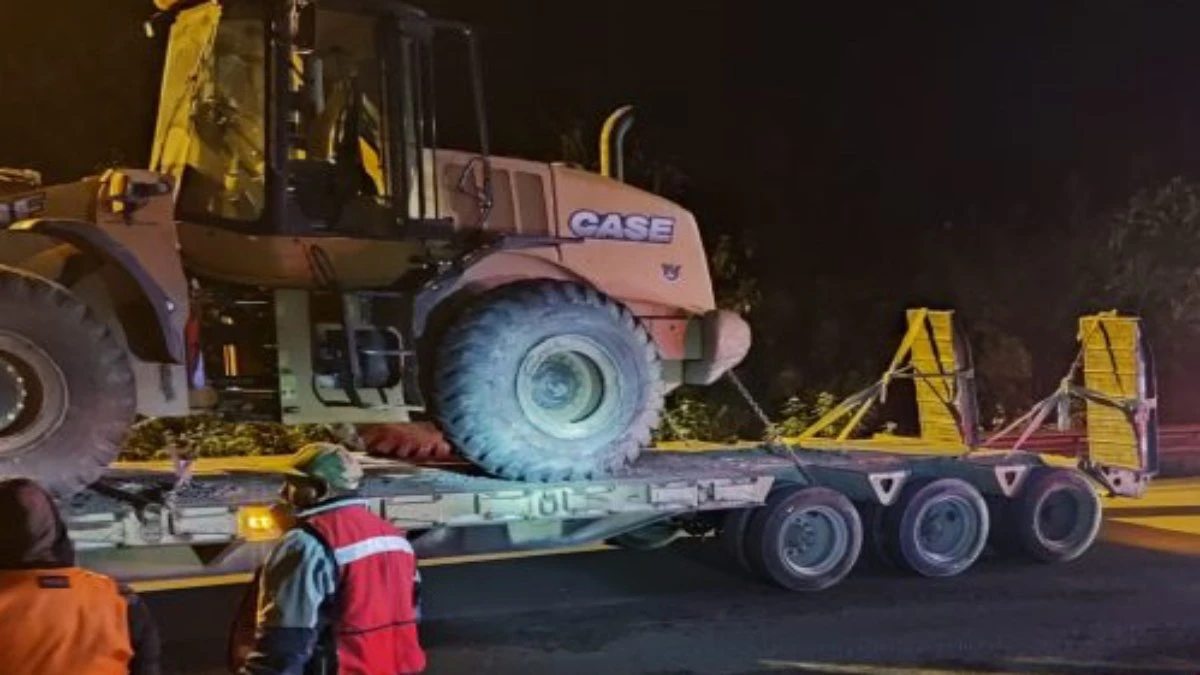 Autopista Acatzingo-Ciudad Mendoza cumple nueve días cerrada; toma vía alterna