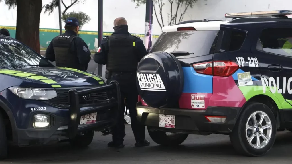 Muere mujer al arrojarse del puente de Calzada Zaragoza en Puebla