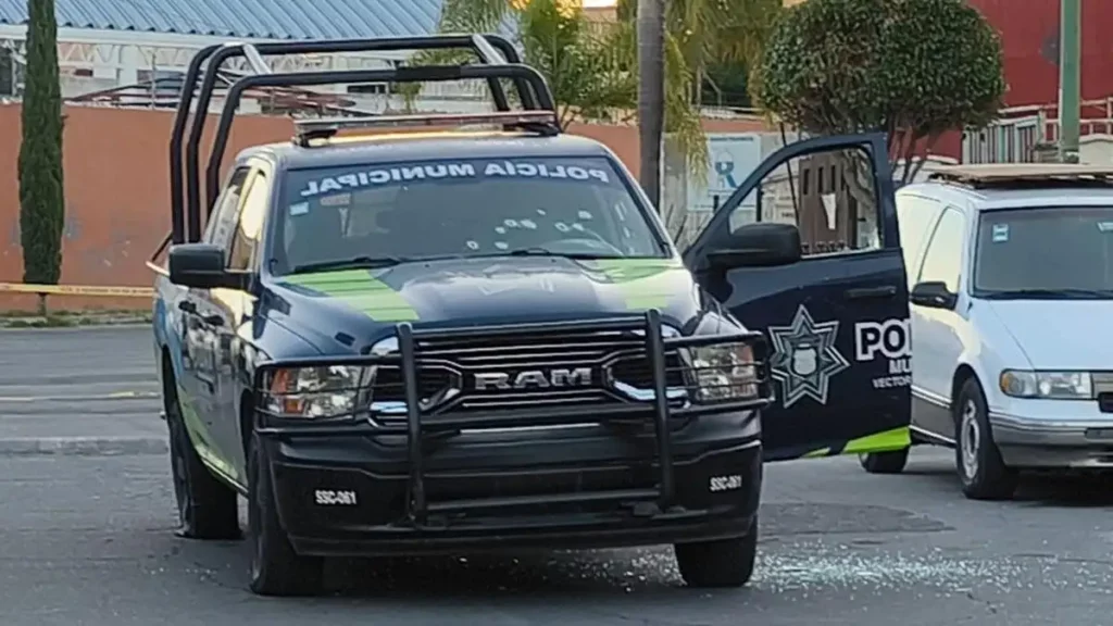 Policía municipal es atacado a balazos en Hacienda Santa Clara