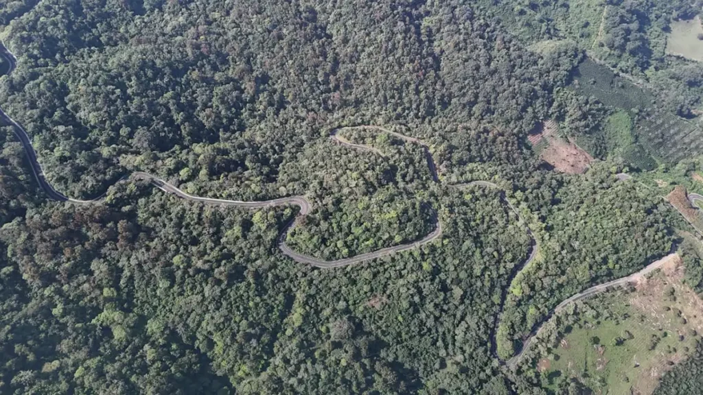 Sergio Salomón entregó obra carretera en Pahuatlán, Camocuautla y Nauzontla