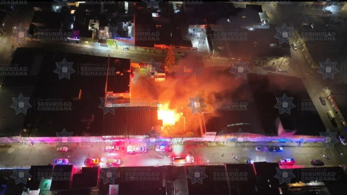 Se incendió una fábrica abandonada en la colonia El Refugio