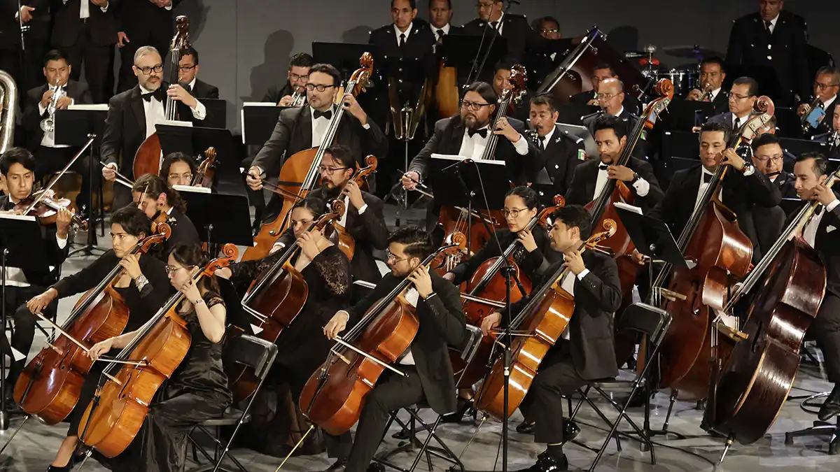 Sinfónica de Puebla se presenta con concertistas de Bellas Artes