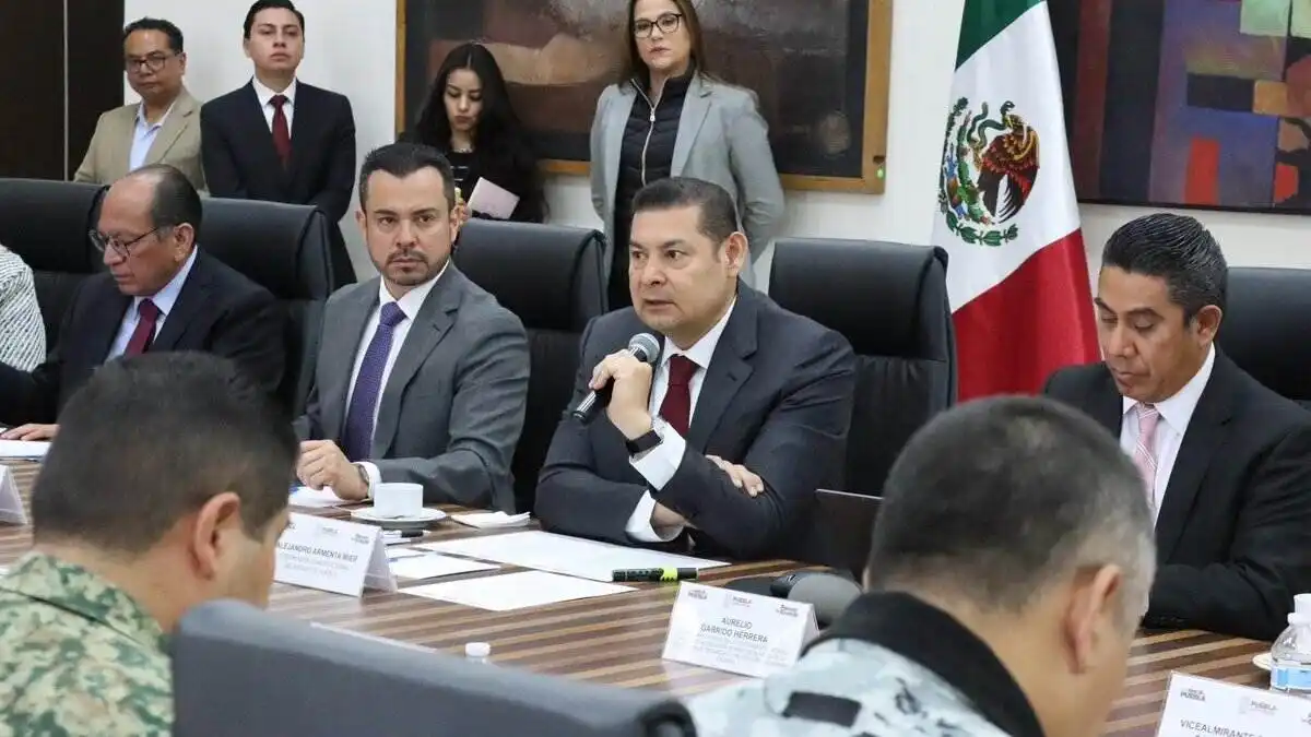 Alejandro Armenta encabezó Mesa Estatal de Seguridad