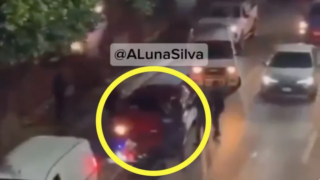 Balacera y persecución para detener al conductor de un Camaro en Puebla