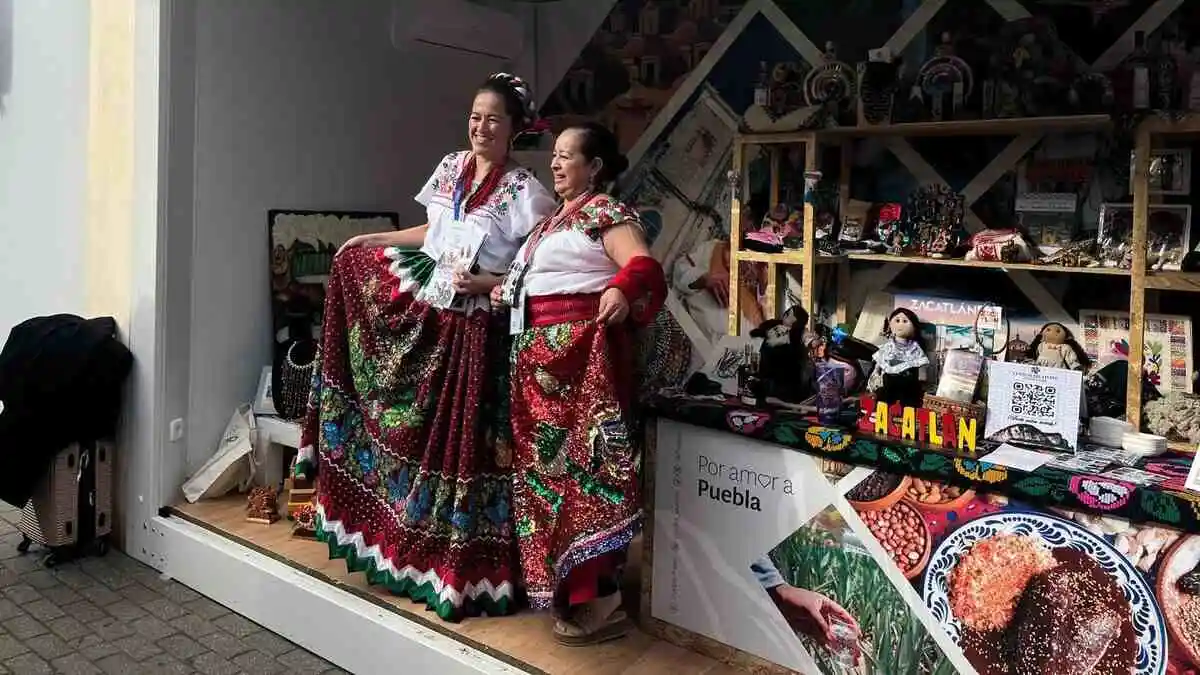 Promocionan a Puebla en la FITUR en España