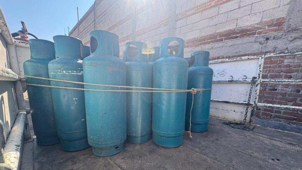 FGR decomisó 79 tanques de gas y cinco vehículos robados en Huejotzingo