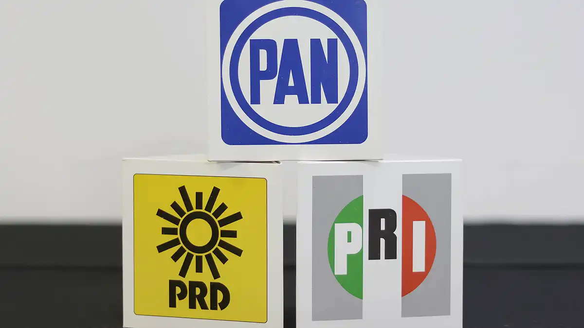 PAN y PRI rechazan nuevos partidos políticos en Puebla